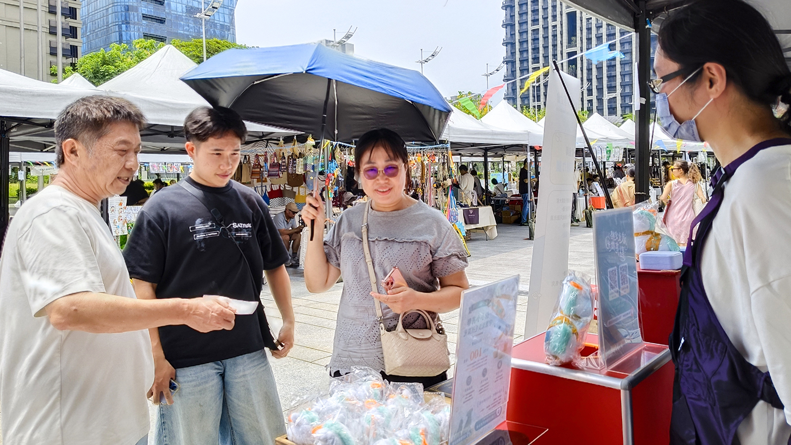 兩日所得全數捐贈給月園流浪動物照護協會，盡一份力量守護浪浪